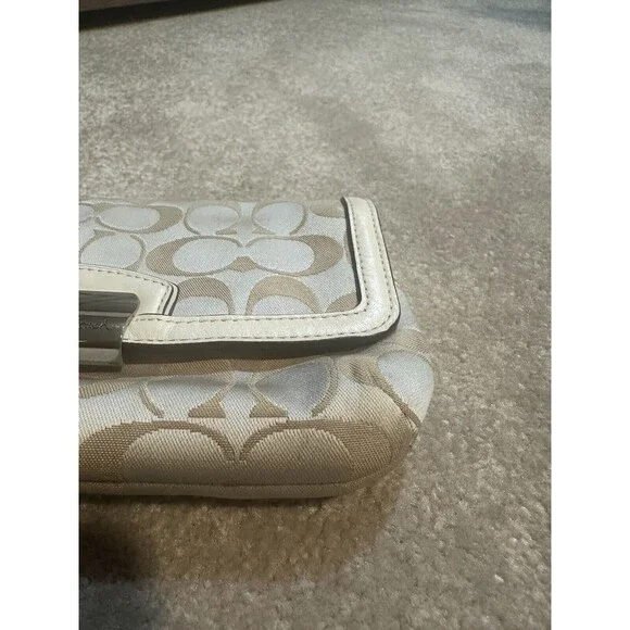 Coach Kristin Signature Wristlet Beige Canvas White Leather, Small Purse Bag - Picture 10 of 14